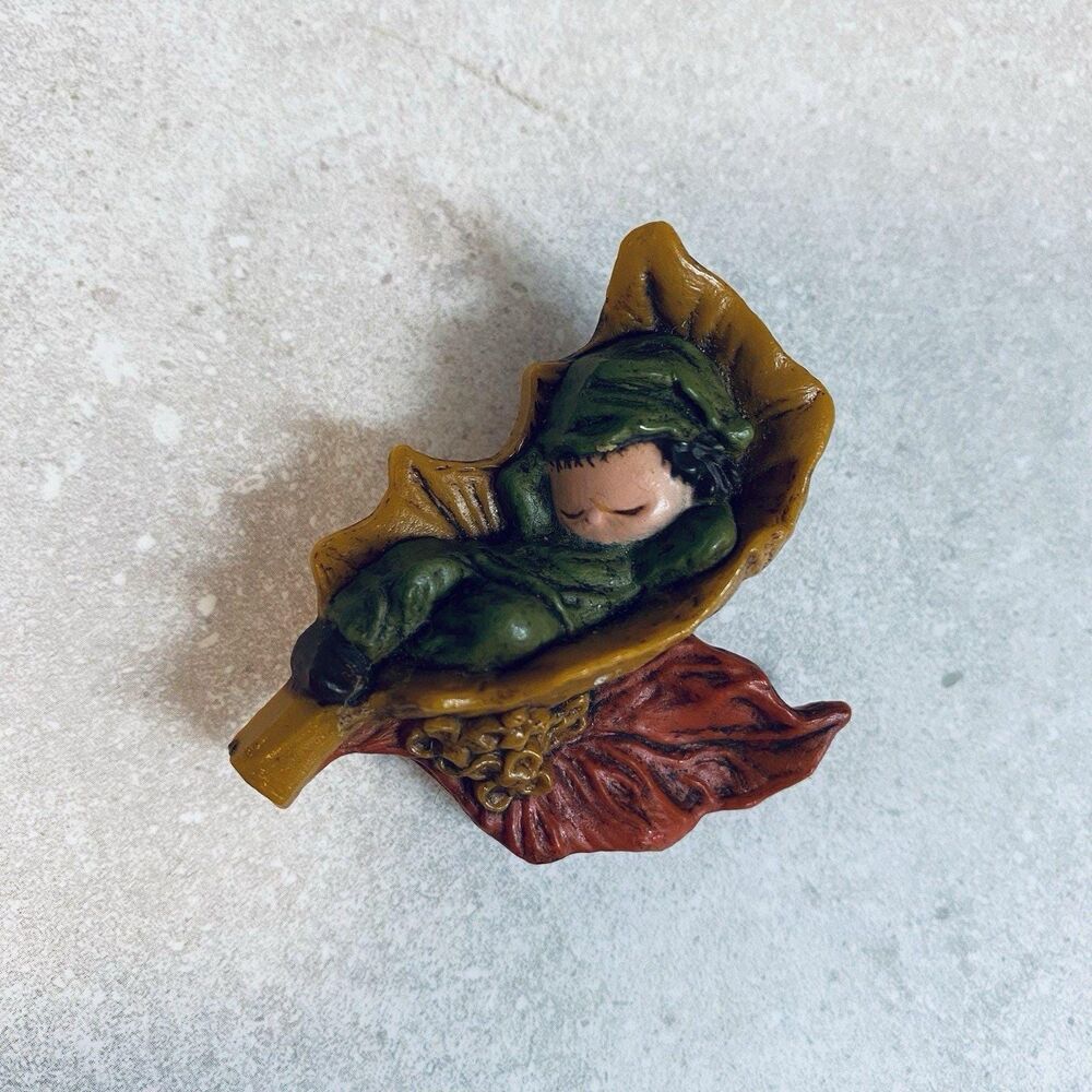 Vintage Hallmark Sleeping Gnome Pixie Baby in Leaf Brooch Elf Fairy Resin Pin